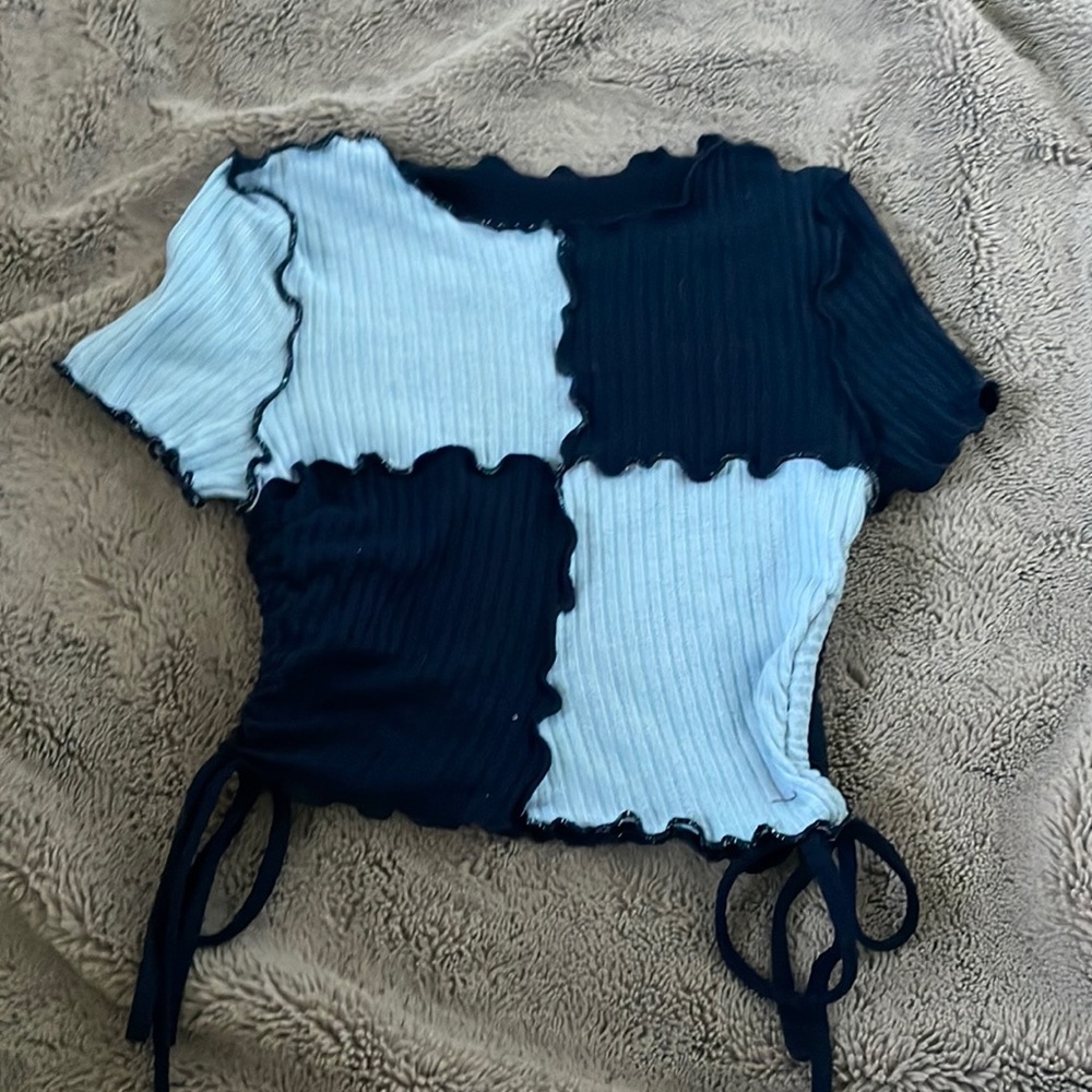 Shein crop top. dark blue and light blue. size xs